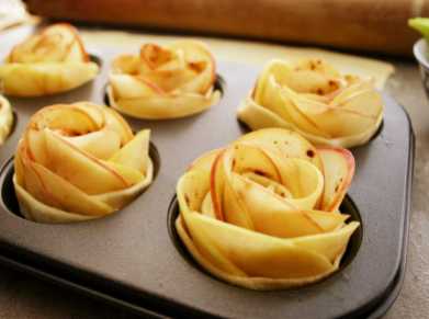 Apple Roses ready to bake